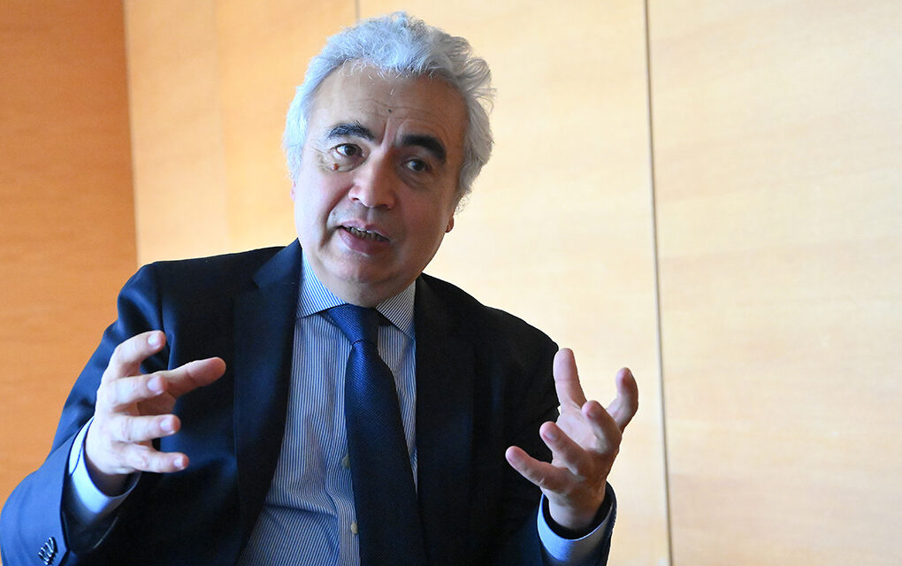 IEA REPORT: COAL LEADS SURGING ENERGY Tops $3.3 Trillion